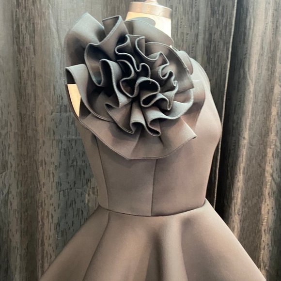 Black Peplum Top - Picture 6 of 8